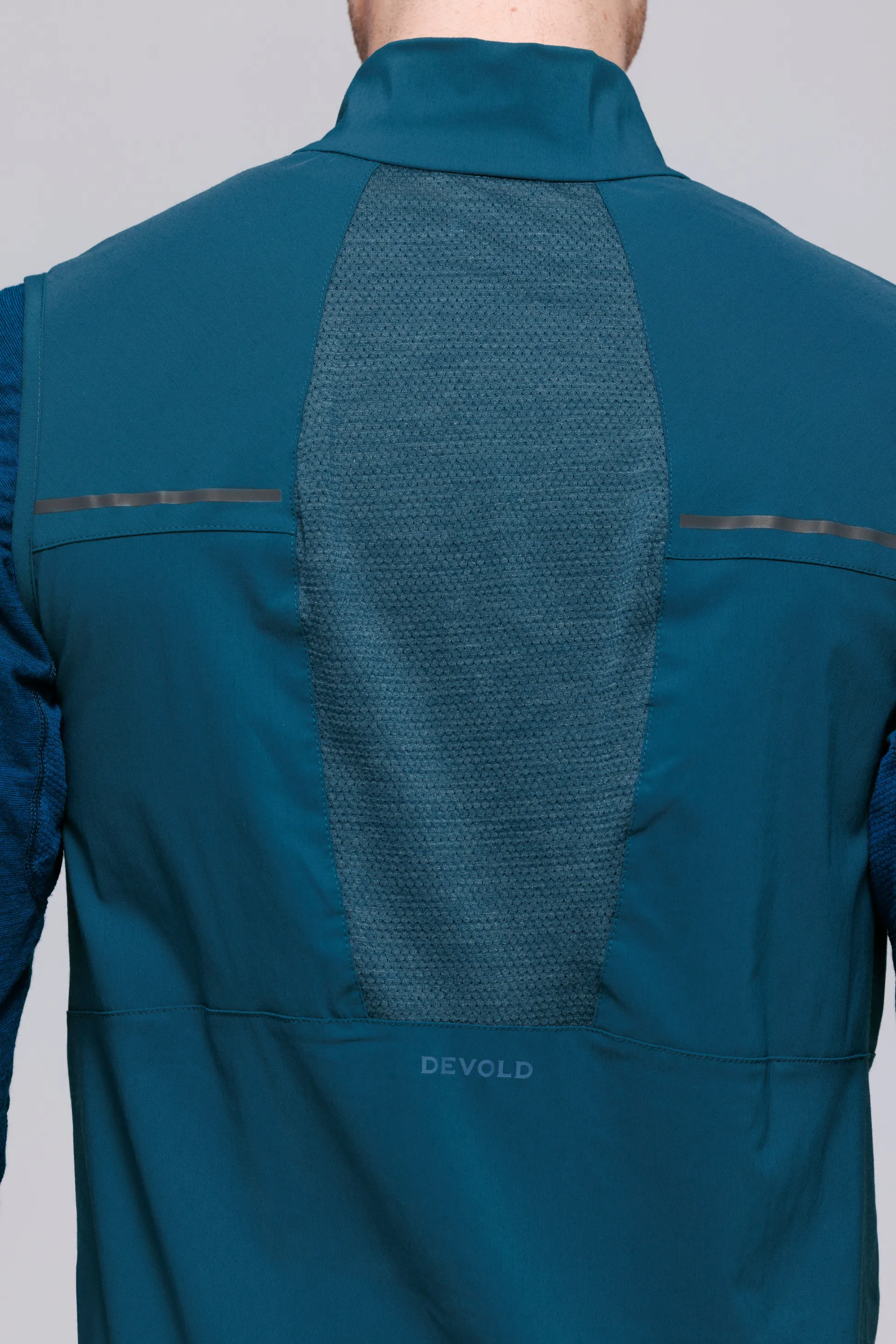running_merino_vest_man_5.webp Vest>Devold of Norway Running Merino Vest Man Flood