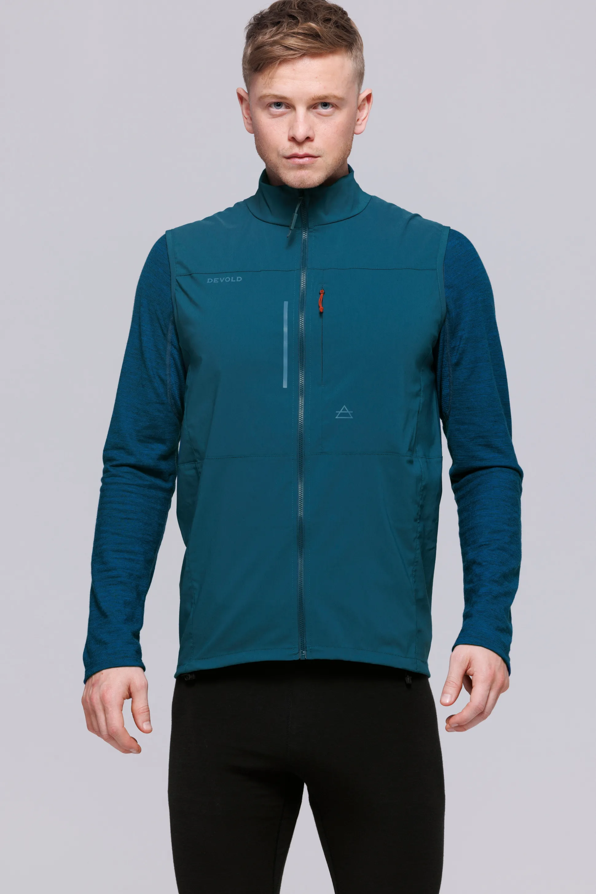running_merino_vest_man_7.webp Vest>Devold of Norway Running Merino Vest Man Flood