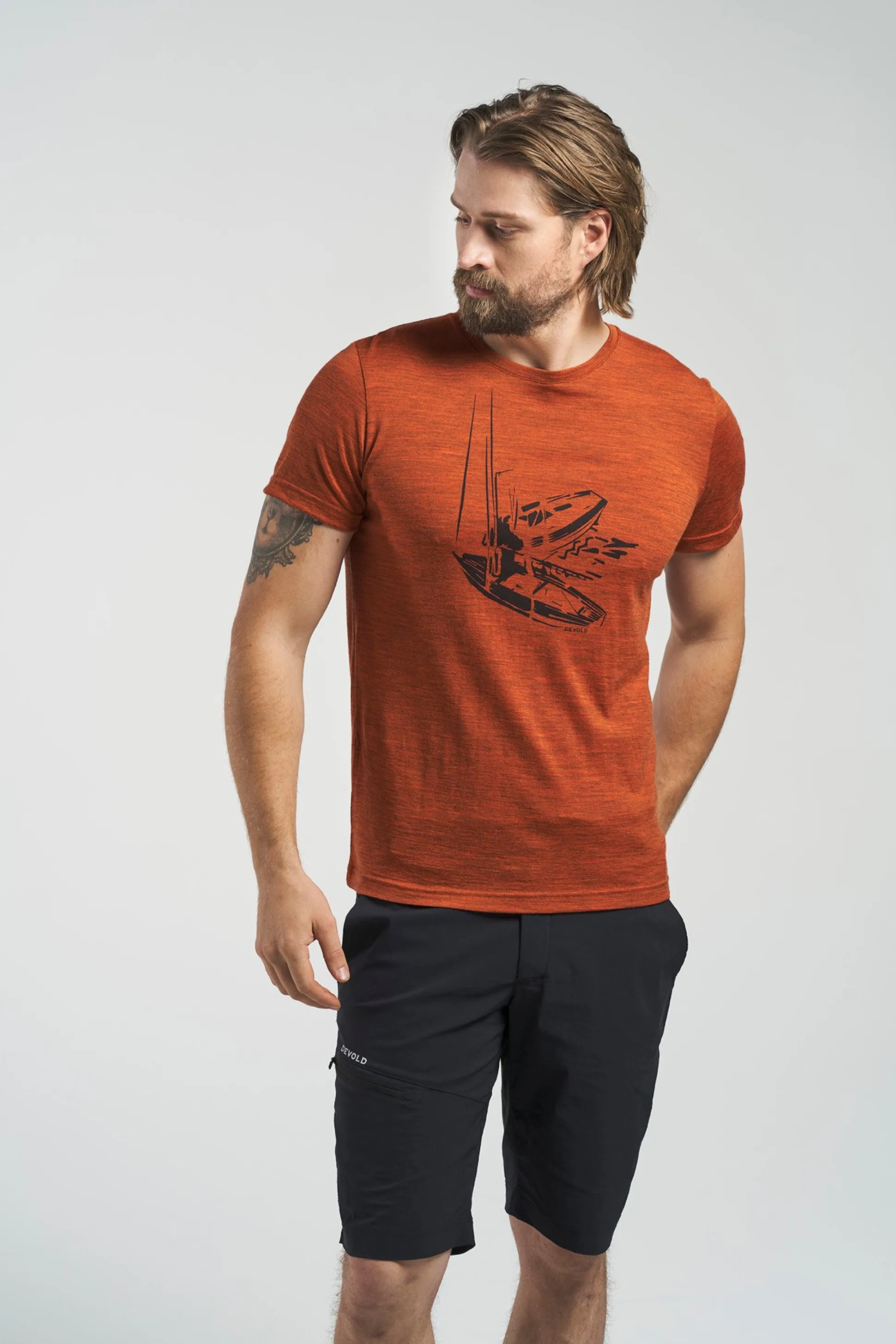 T-Shirt>Devold of Norway Straumane Merino 150 Tee Man Brick Melange
